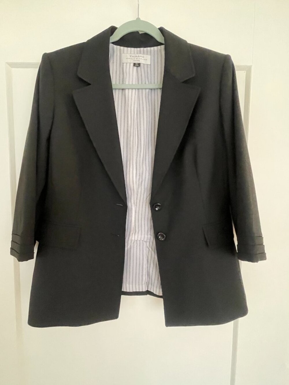 Tahari Arthur S. Levine Black Blazer Jacket Petite 12P 3/4 Sleeve Striped Lining